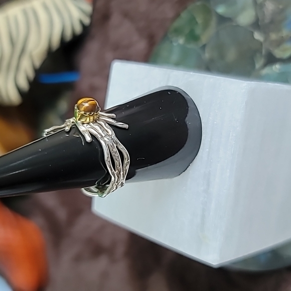 Artisan 925 Tigers Eye Ring - Picture 3 of 6